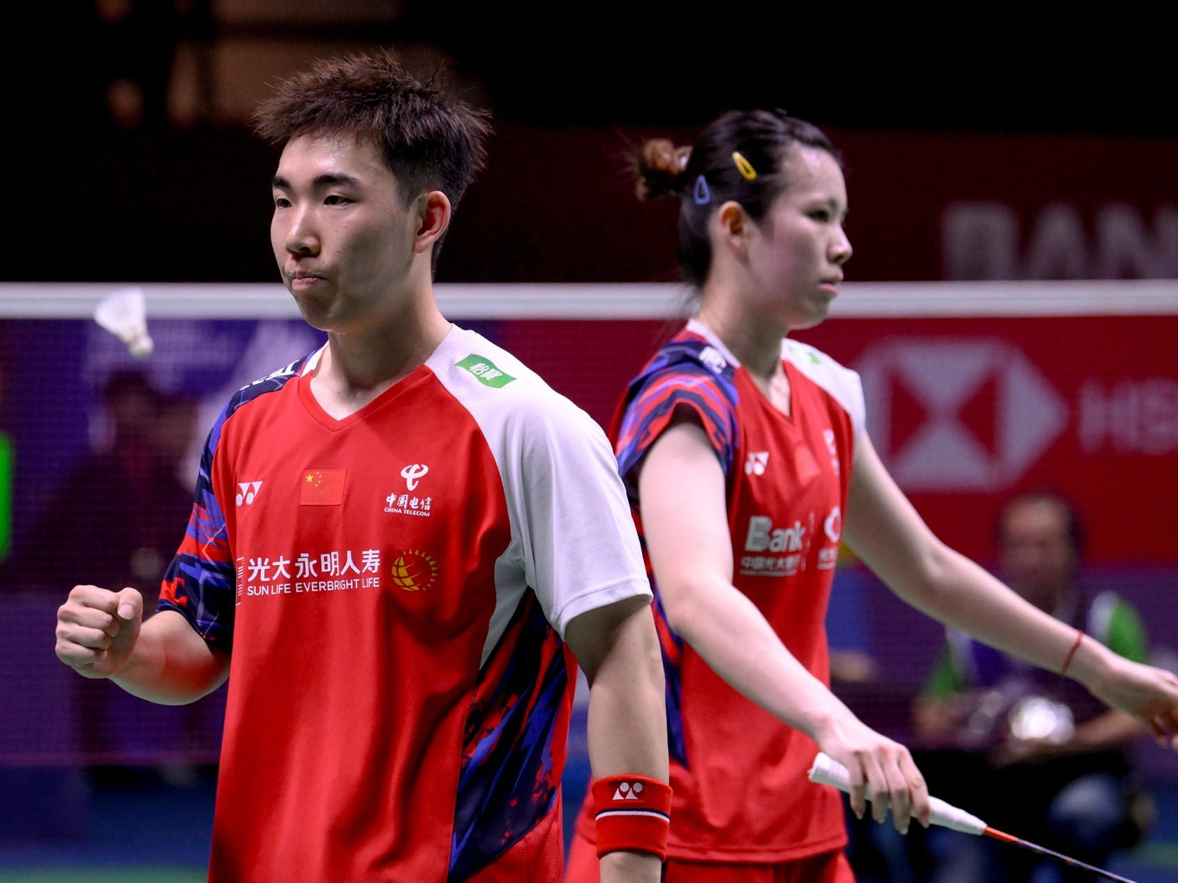 爱游戏体育-哈兰德重返赛场，大比分获胜首场状态出色，澳大利亚队观众沸腾！