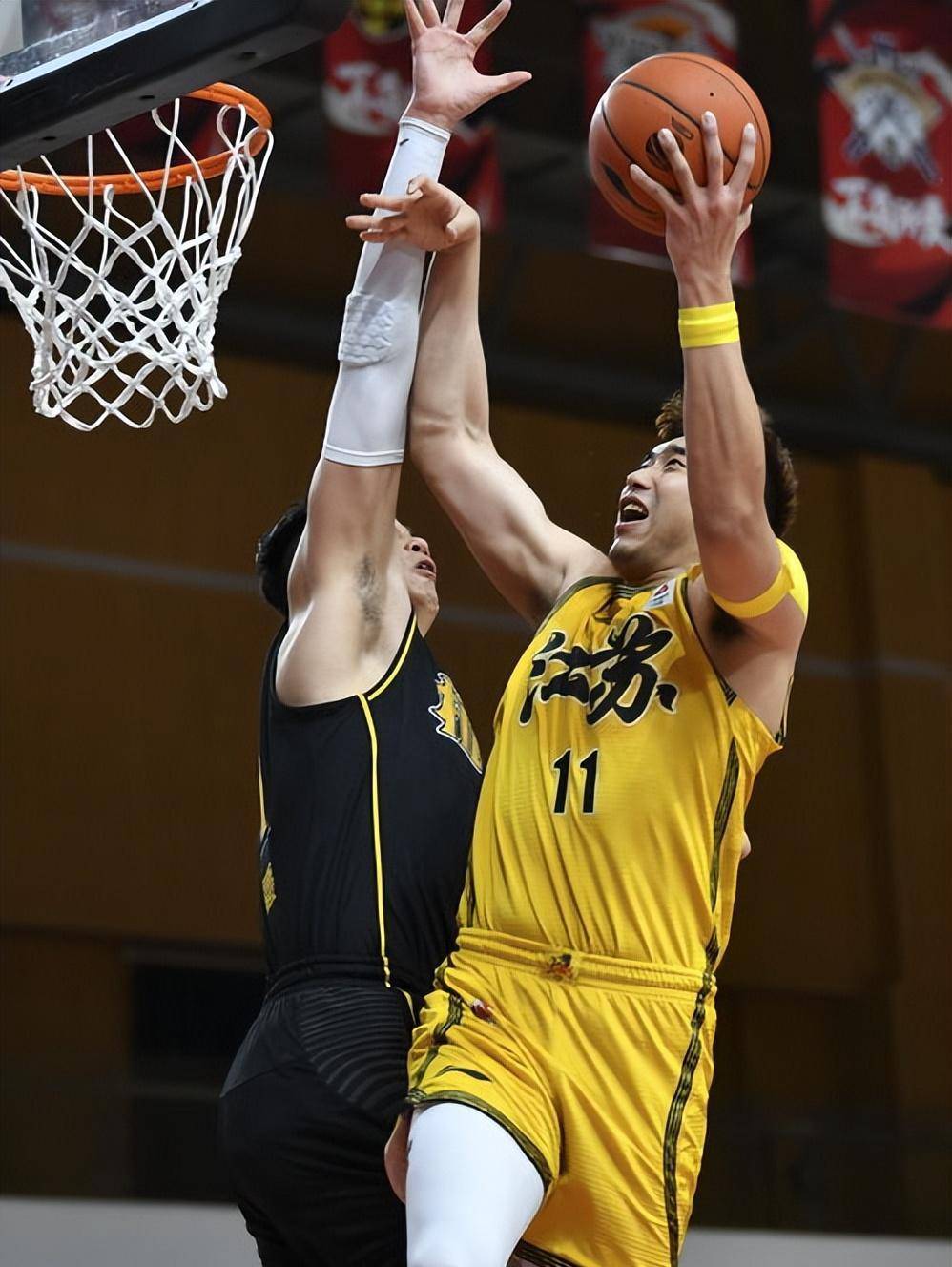 AYX-塔图姆在C9比赛中出色防守，败北引发热议！的简单介绍